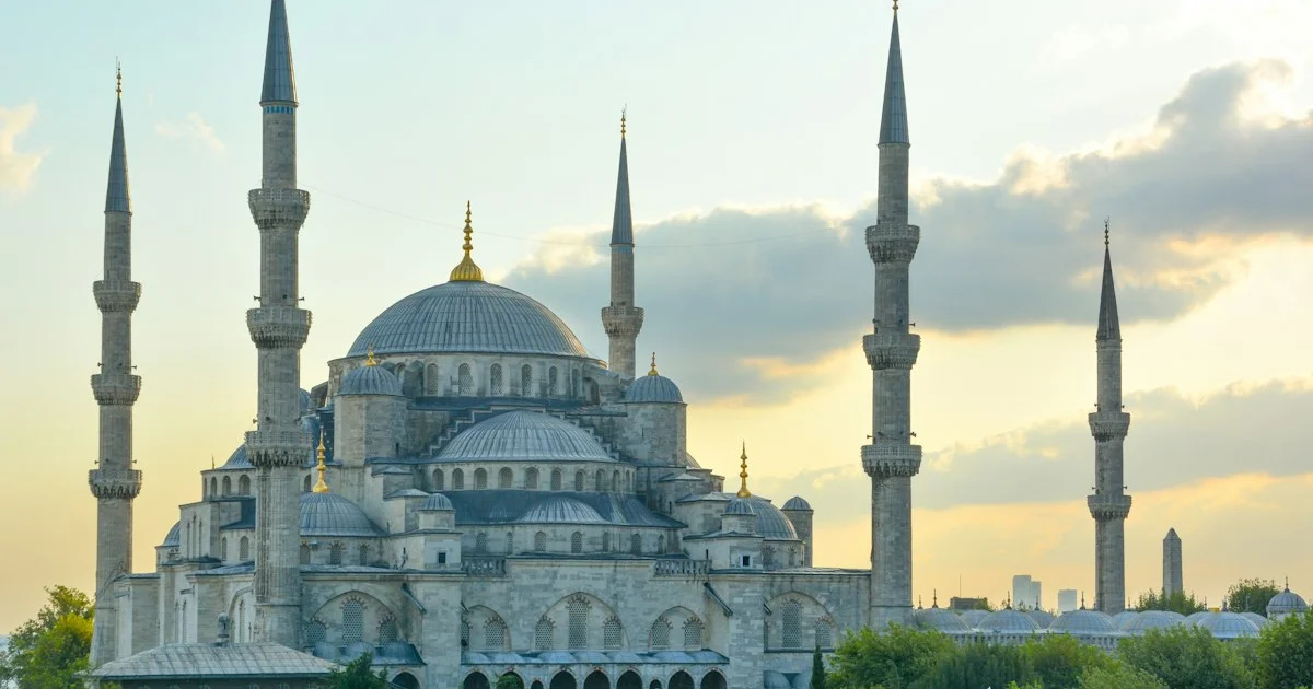 Sabah ve Akşam Okunacak En Faziletli Me’sur Dualar: Anlamları, Faziletleri ve Okunuşları